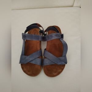 Taos Footwear Navy and Brown Sandals